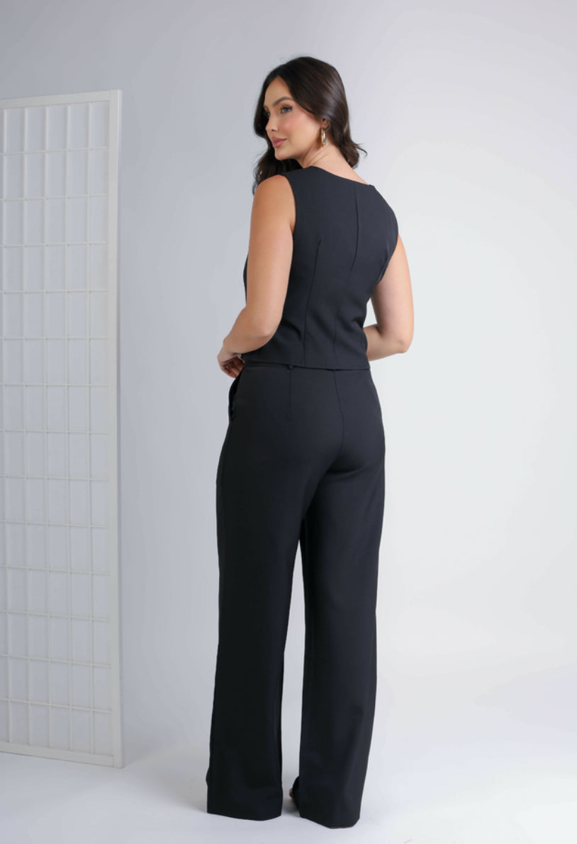Women's Vest and Tailored Trousers Set - Elegant Fashion